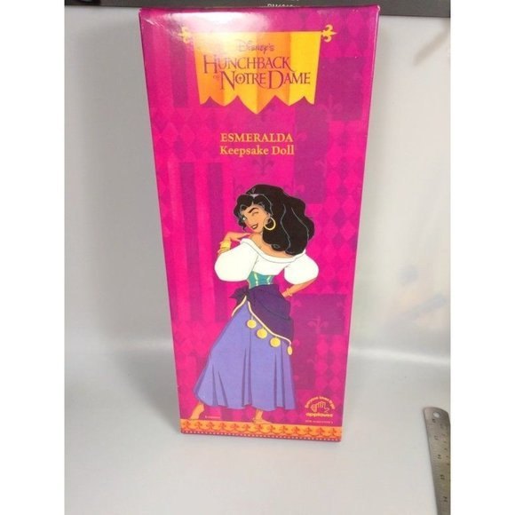 Vintage Disney ESMERALDA Doll Hunchback of Notre Dame Gypsy dancer Quasimodo fri - Picture 3 of 10
